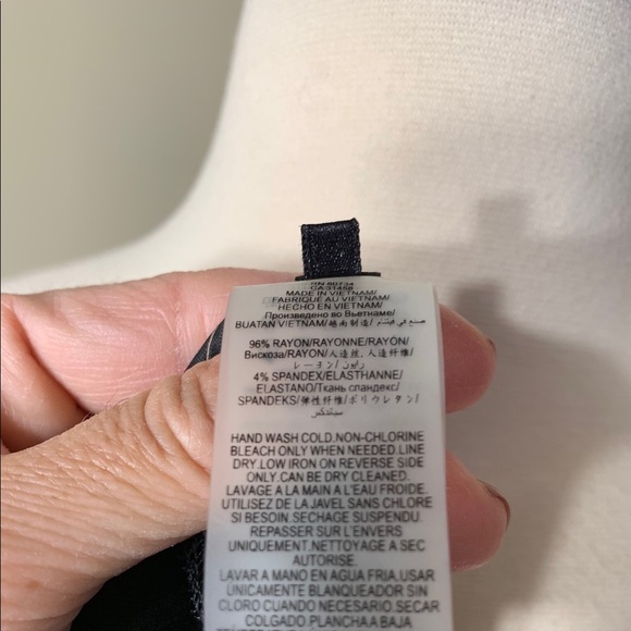 BCBG flowy top - Picture 6 of 6